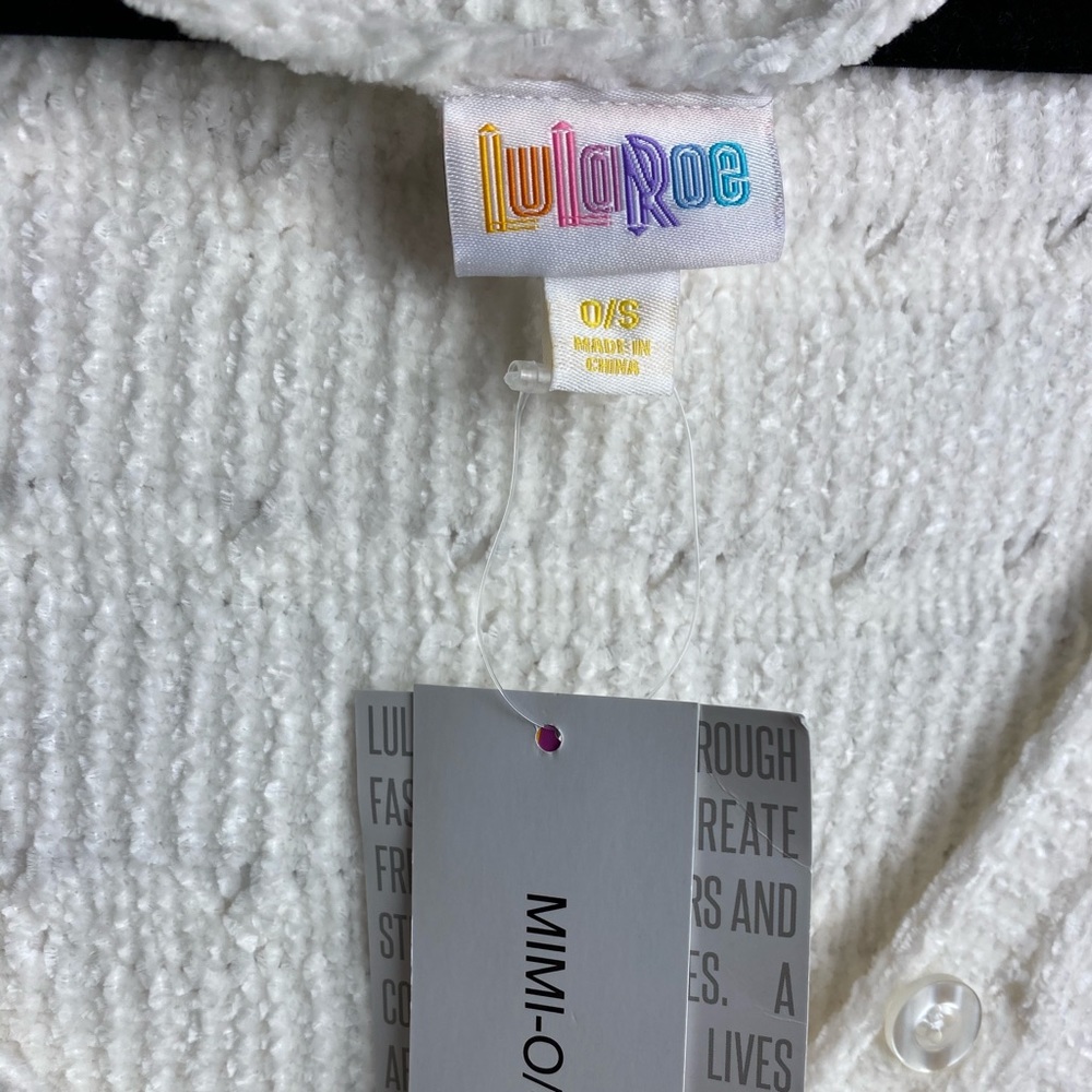 Button down sweater - Picture 3 of 3